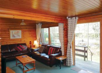 Riverside Log Cabins
