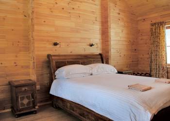 Glen Clova Lodges
