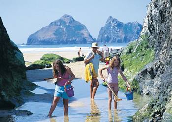 Holywell Bay