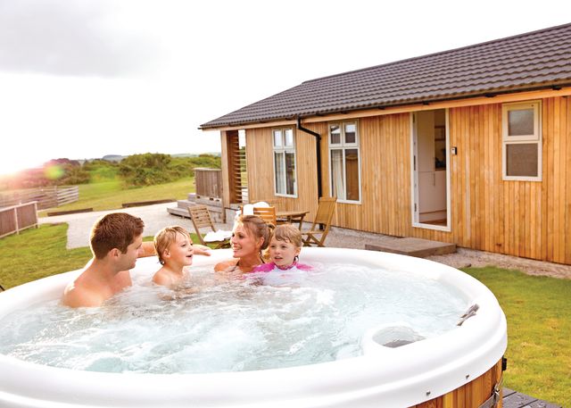 Caddys Corner Lodges